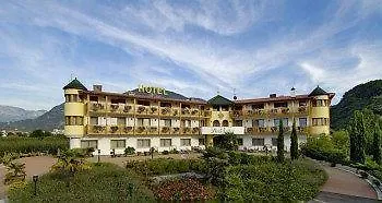 Отель Gardenhotel Premstaller 4*